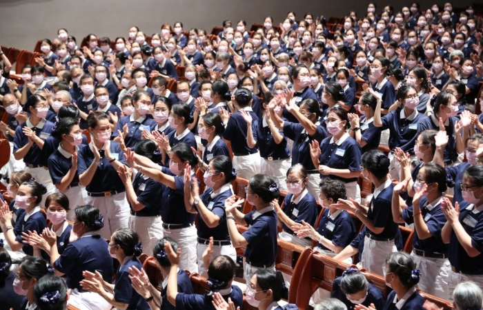 終於回到心靈的故鄉,開營活動中,個個法喜充滿。(攝影者:張進和,地點:花蓮靜思堂,日期:2023/06/15)