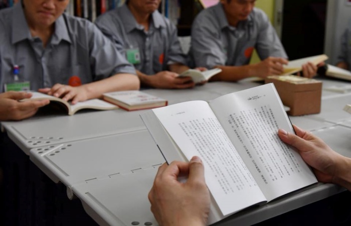 圖說:500多本好書,期許受刑人們能因為其中1本書,或是1句話,受到正向影響。(攝影:陳玉萍)